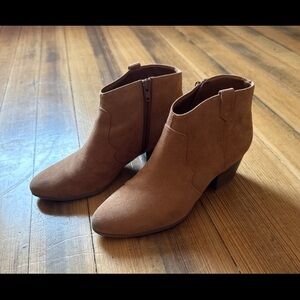 Old Navy Tan Western Ankle Boots Size 9 Kitten Heel Booties